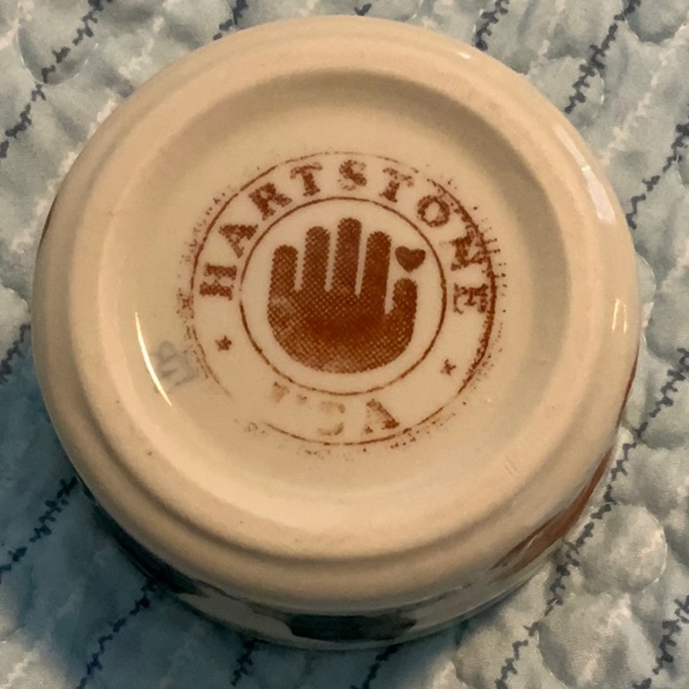 COPY - Hartstone Pottery USA Gingerbread Mannand Holly Ramekin - Picture 5 of 5